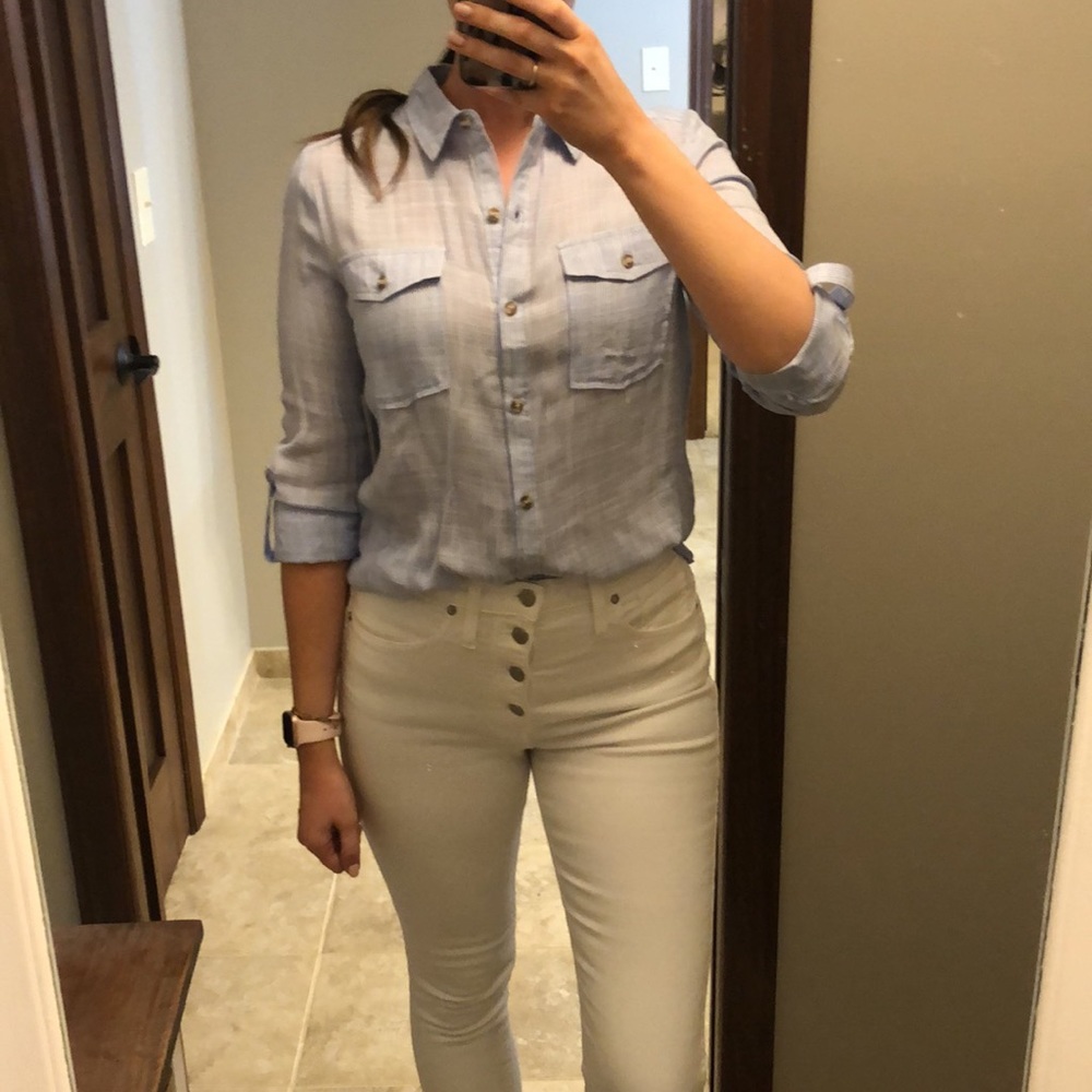 Button down top - Picture 8 of 11